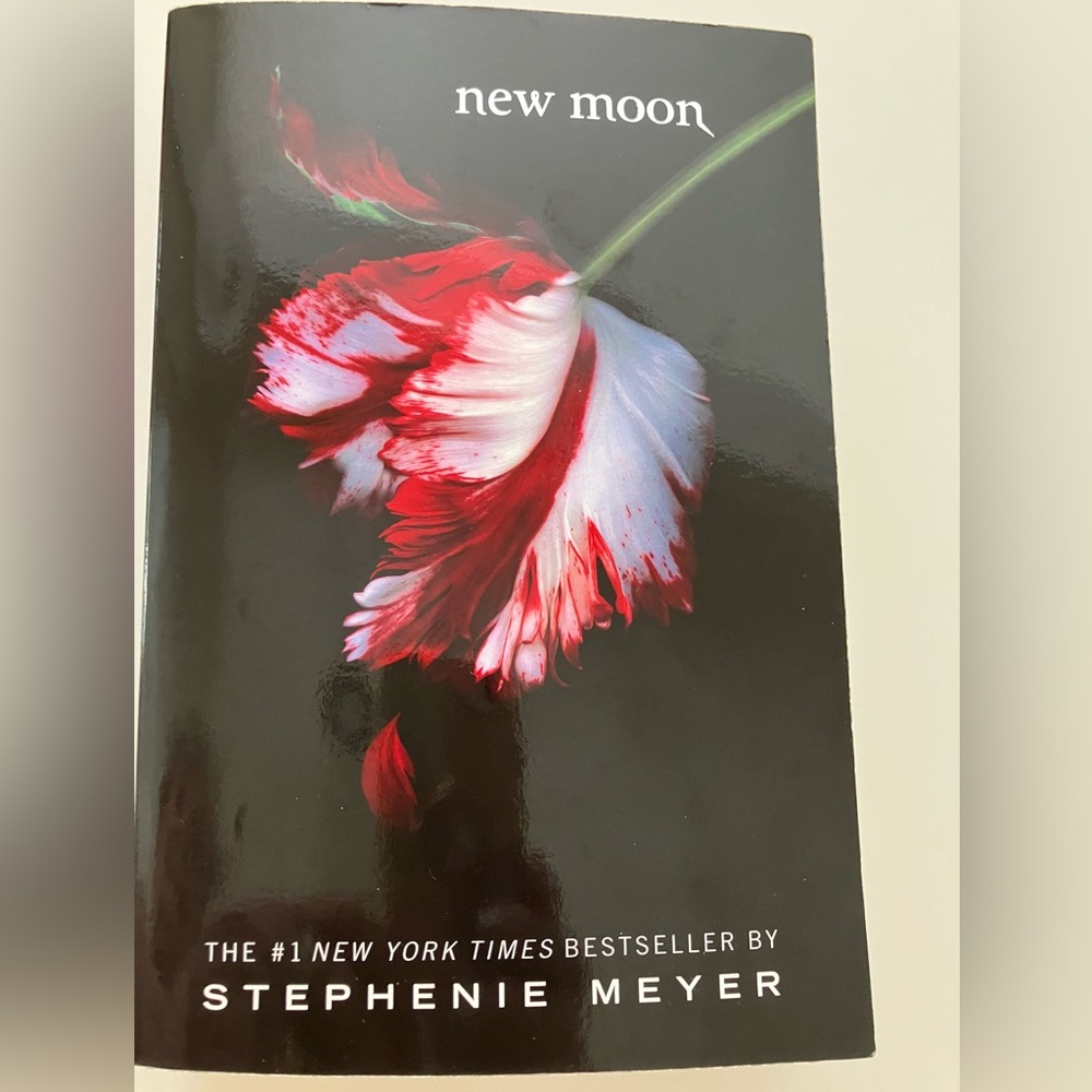 Book Bundle - Picture 2 of 9